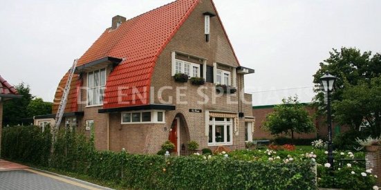 Dakreiniging vrijstaande villa in Klundert